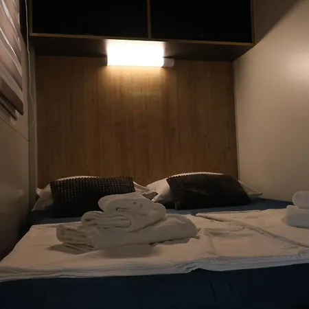Innova Travelvir - Mobhome Rio Holiday home